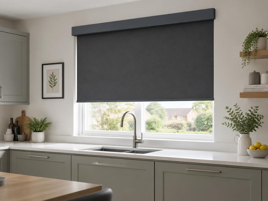 Roller blind in an anthracite cassette in a modern kitchen
